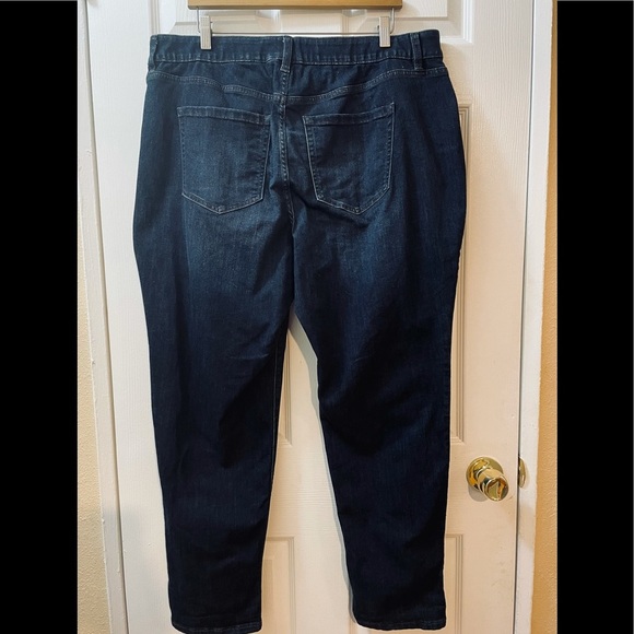 Venezia Dark Whisker Wash Tapered Jeans With Elastic Lined Waist Women’s Size 18 - Picture 2 of 4